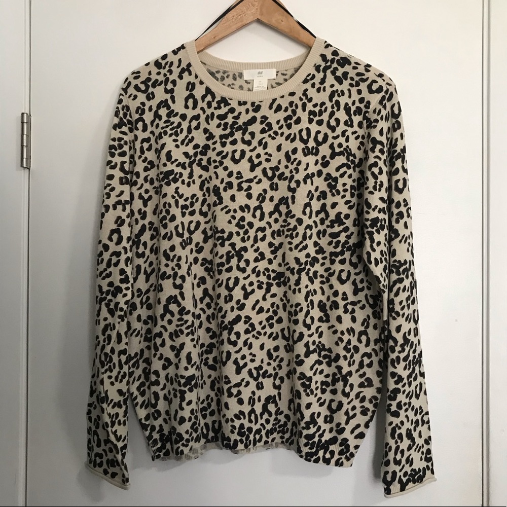 H&M Animal Print Sweater Size L